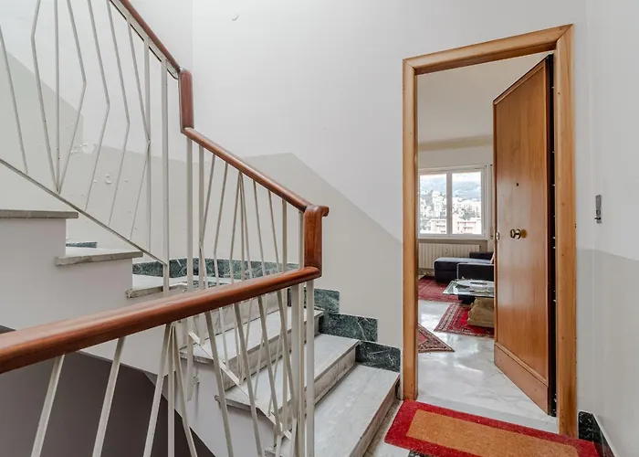 Apartment Guesthost - Sturla Cozy Flat With Private Parking