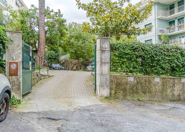 Guesthost - Sturla Cozy Flat With Private Parking Apartment *