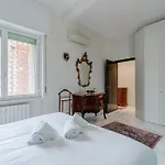 Guesthost - Sturla Cozy Flat With Private Parking Genova