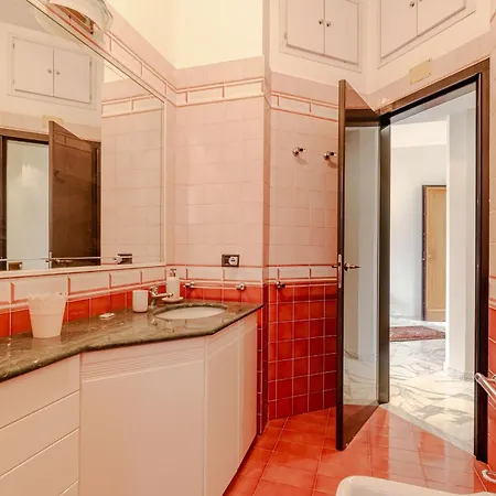 Appartement Guesthost - Sturla Cozy Flat With Private Parking *