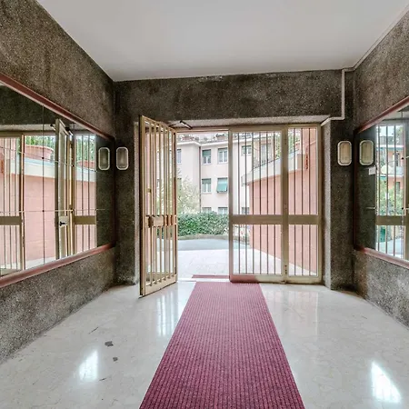 Apartment Guesthost - Sturla Cozy Flat With Private Parking