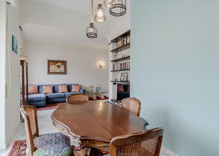Appartement Guesthost - Sturla Cozy Flat With Private Parking