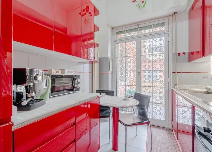Guesthost - Sturla Cozy Flat With Private Parking