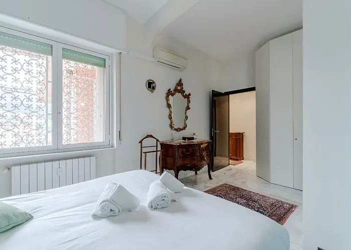 Guesthost - Sturla Cozy Flat With Private Parking Gênes